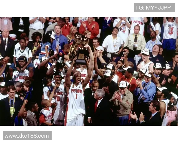 04年NBA总决赛回顾活塞与湖人的激烈对决与历史意义分析 04年NBA总决赛回顾活塞与湖人的激烈对决与历史意义分析