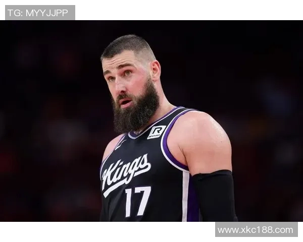 约纳斯瓦兰丘纳斯的篮球生涯与成就探索 约纳斯瓦兰丘纳斯的篮球生涯与成就探索