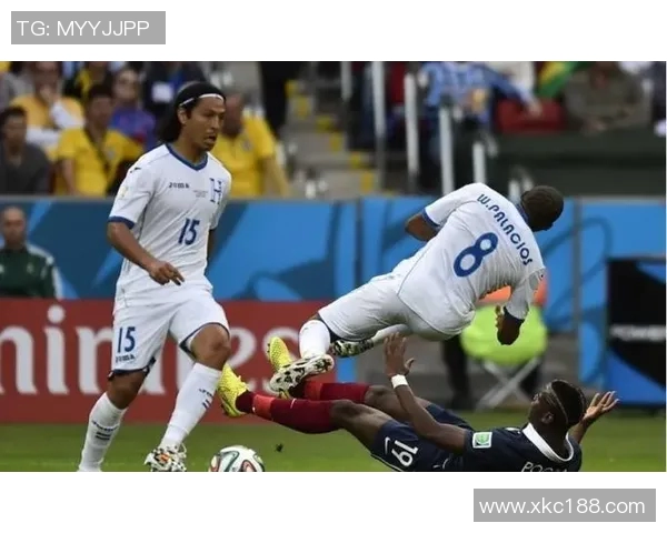 2019美洲金杯决赛精彩回顾美国队对阵牙买加队的激烈对抗 2019美洲金杯决赛精彩回顾美国队对阵牙买加队的激烈对抗