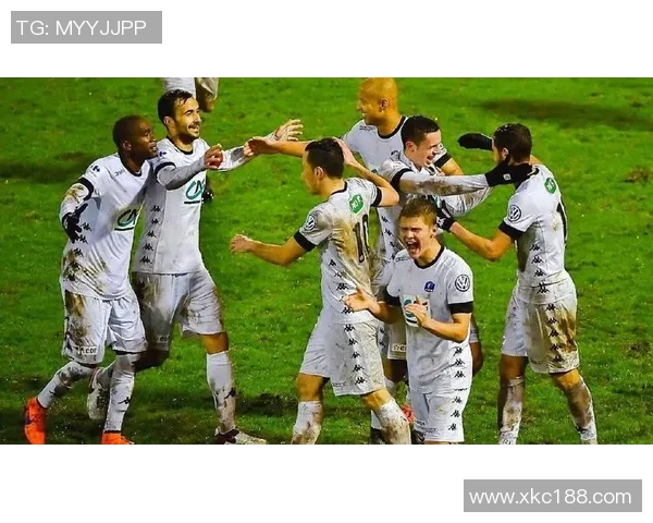 伯恩利与富勒姆的激烈对决谁能在英超赛场中笑到最后 伯恩利与富勒姆的激烈对决谁能在英超赛场中笑到最后