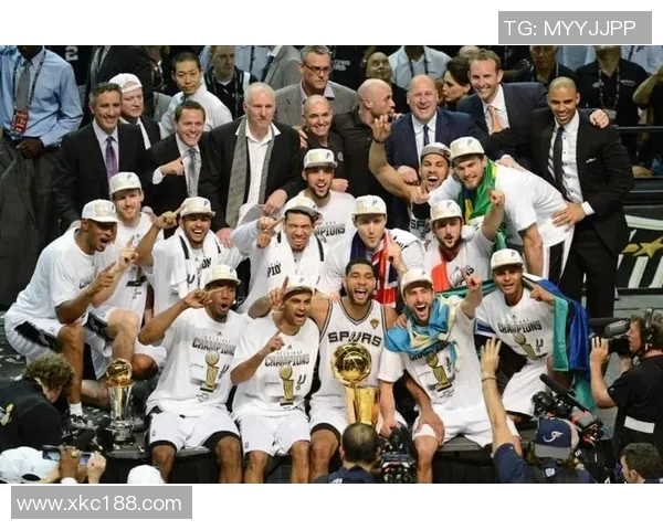 波波维奇续约三年传奇教练74岁继续带领文班追逐冠军梦想 波波维奇续约三年传奇教练74岁继续带领文班追逐冠军梦想