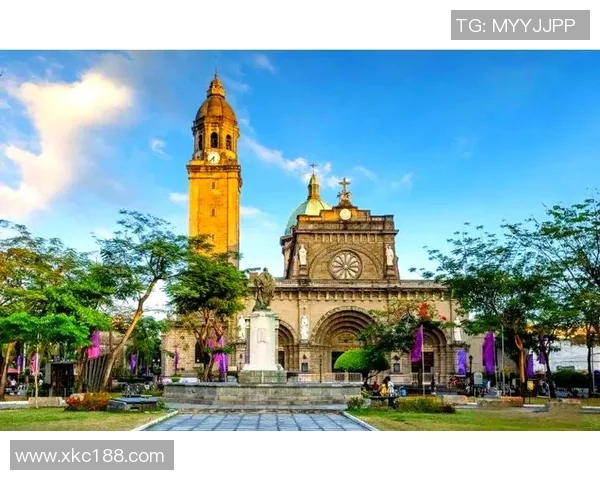 探索菲尔内维尔的魅力与历史深度揭示其独特文化与自然风光的完美结合 探索菲尔内维尔的魅力与历史深度揭示其独特文化与自然风光的完美结合